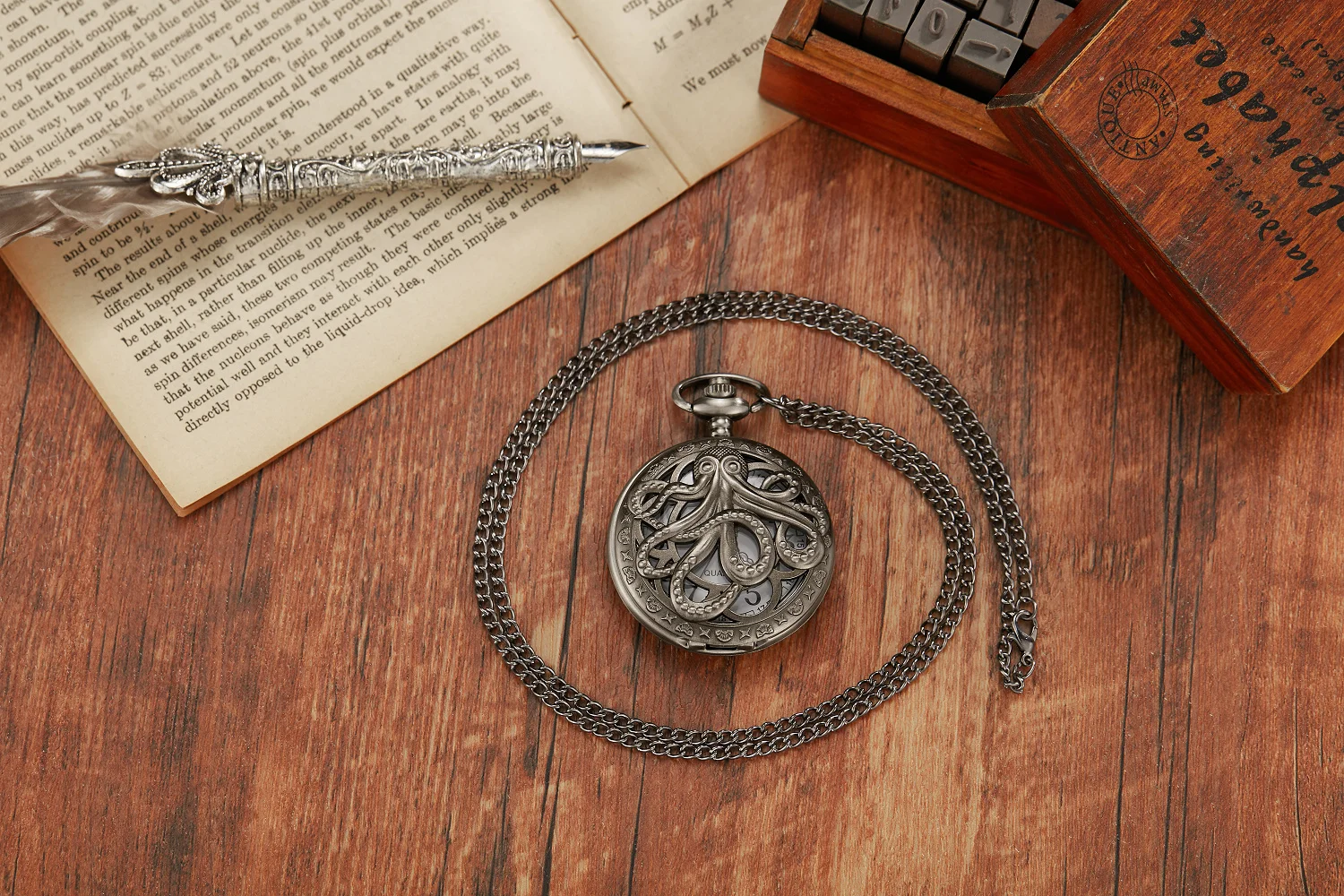 Retro Octopus Hollow Half Hunter Quartz Pocket Watch Vintage Grey/Bronze Necklace Pendant Clock for Kids Men Women reloj 2023