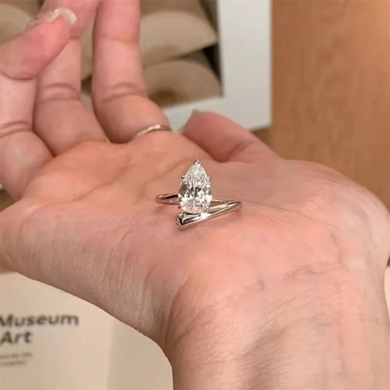 925 sterling silver Mosan diamond ring female European and American fashion selling 2 carat diamond ring to send his girlfriend. - Image 4
