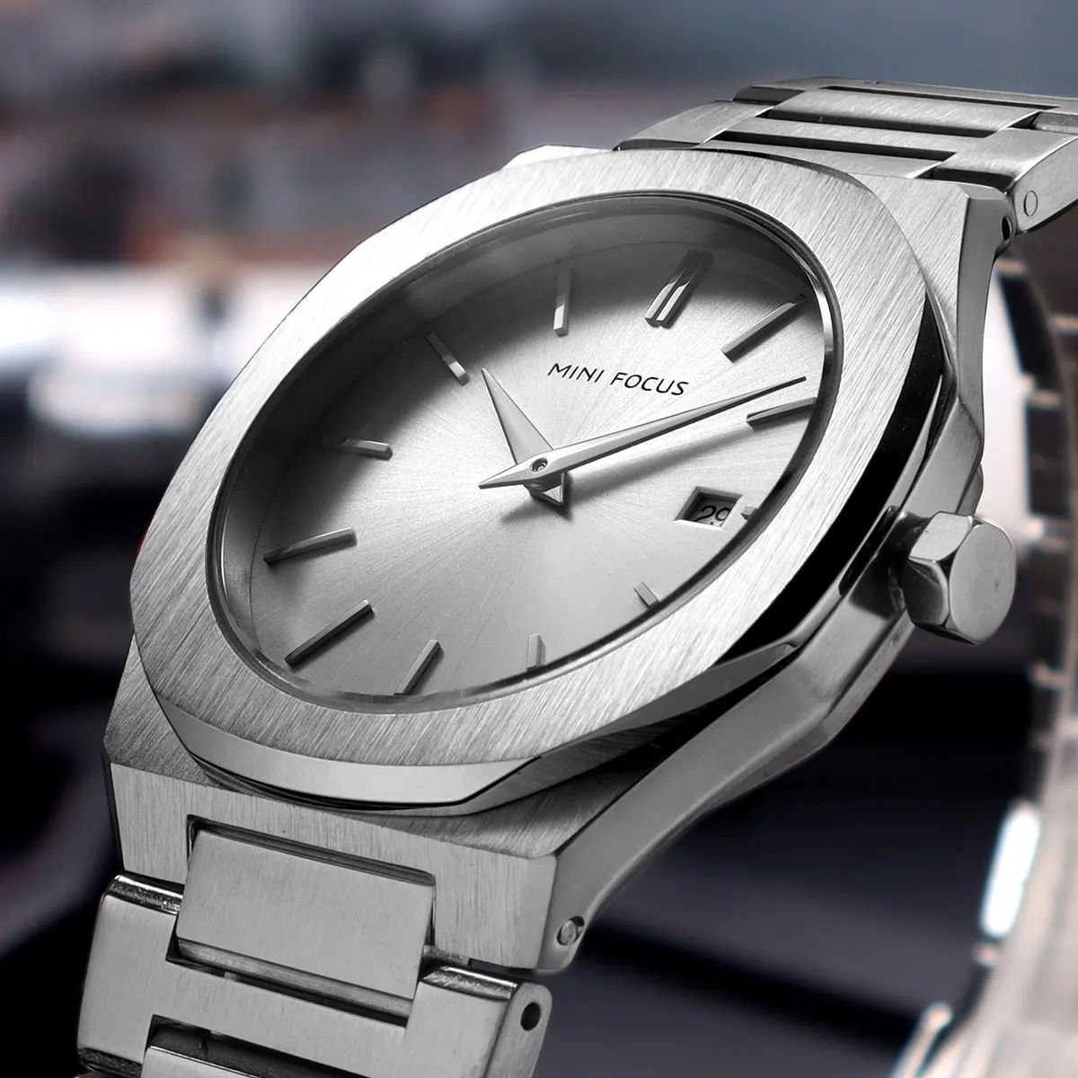 MINI FOCUS Men's Quartz Watch Stylish Simple Casual Design Wristwatch with Stainless Steel Strap Calendar Date Water Resistance