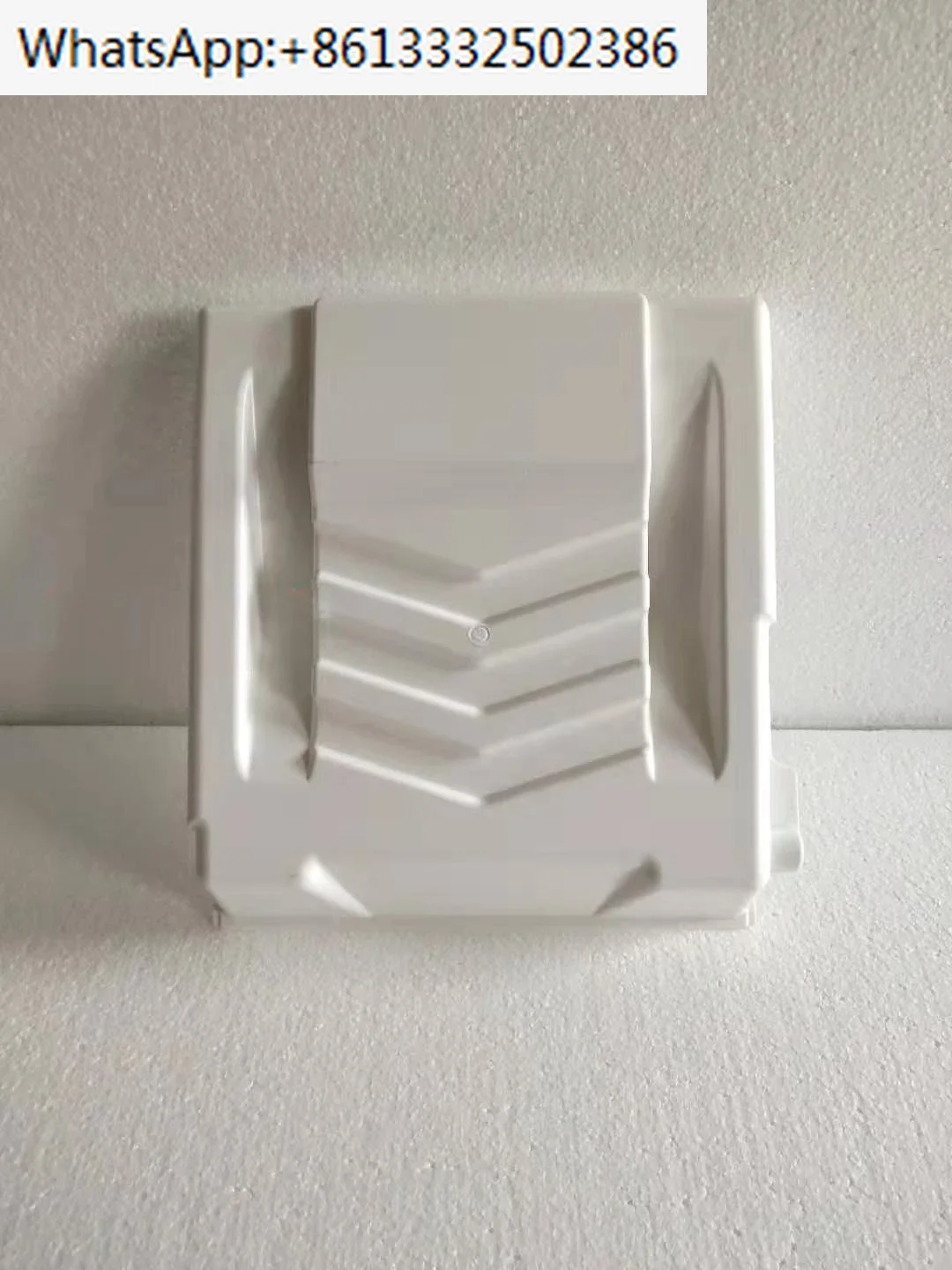 

Ice tray baffle evaporator ice grid cover plate of ice maker