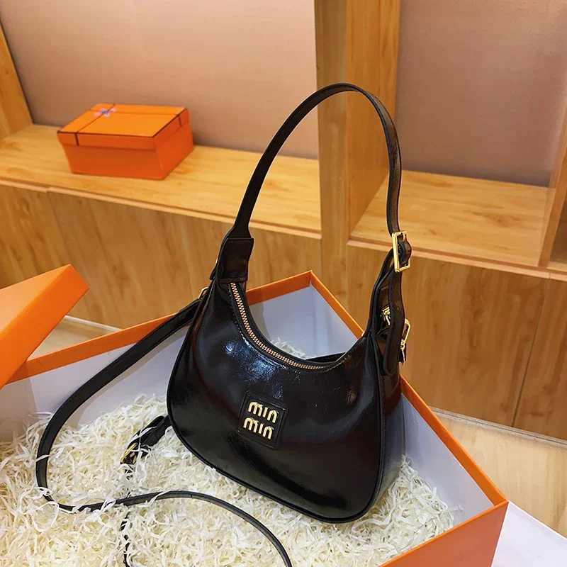 

Stylish Ladies Crossbody Bag, Genuine Leather Handbag for Women, Shoulder Bag Elegant, Popular Classic