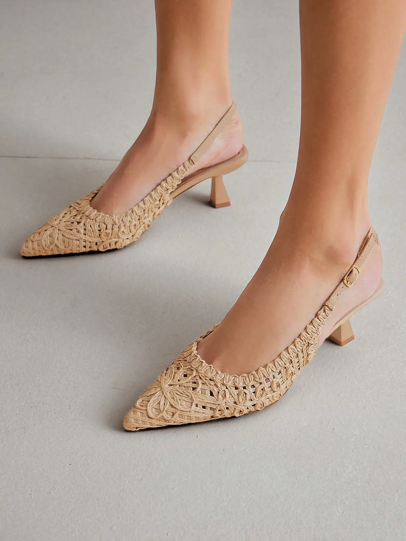 Women's Raffia Pointed Toe Slingback Pumps, Elegant Handwoven Woven Raffia Heels, Vacation Resort Ready Dress Shoes, Chic Textured Back Strap Heels for Valentine's Day Date Night, Wedding Guest, Cocktail Party, Beach Holiday & Special Occasions view 2
