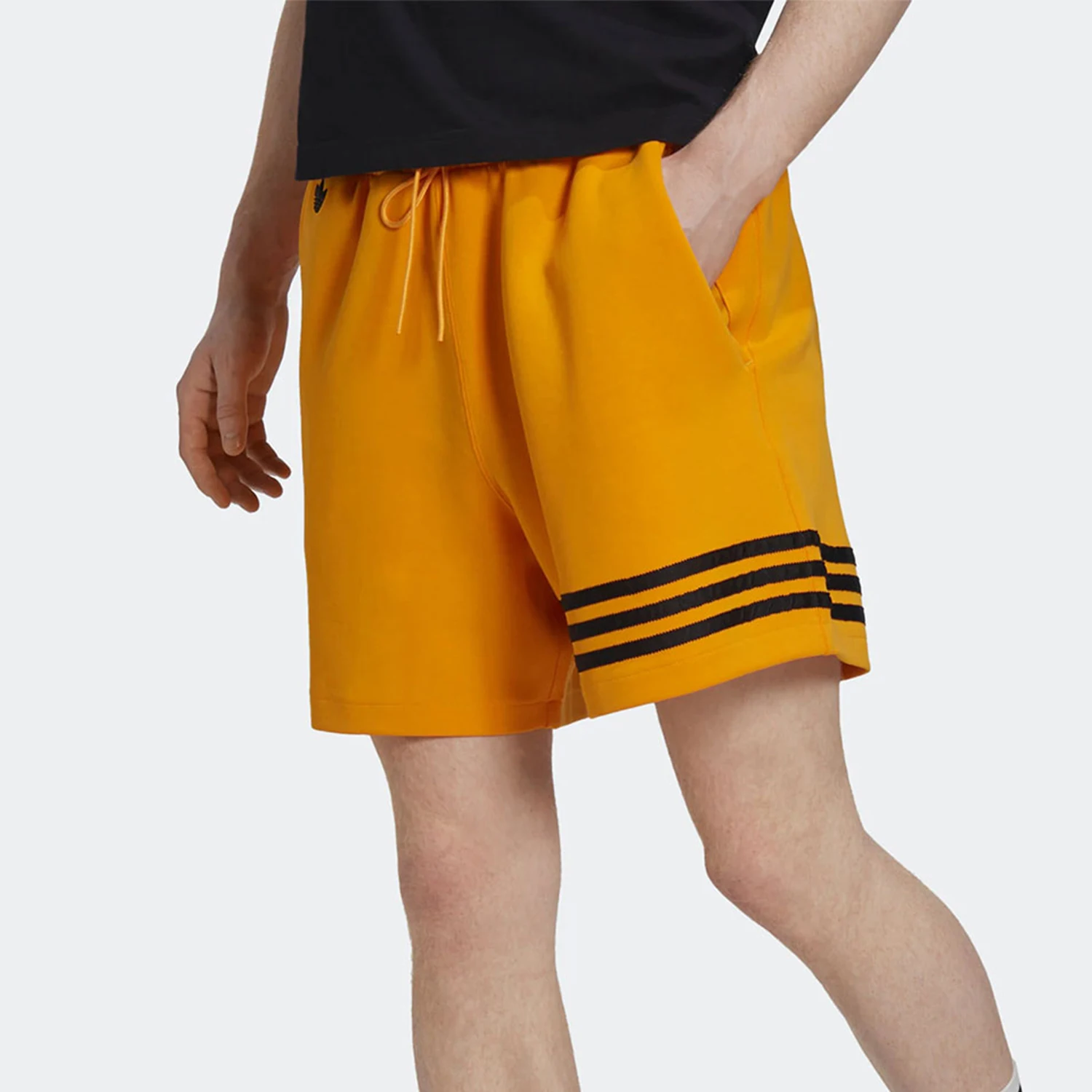 شورت رياضي كاجوال للرجال من Adidas HN6593 #1