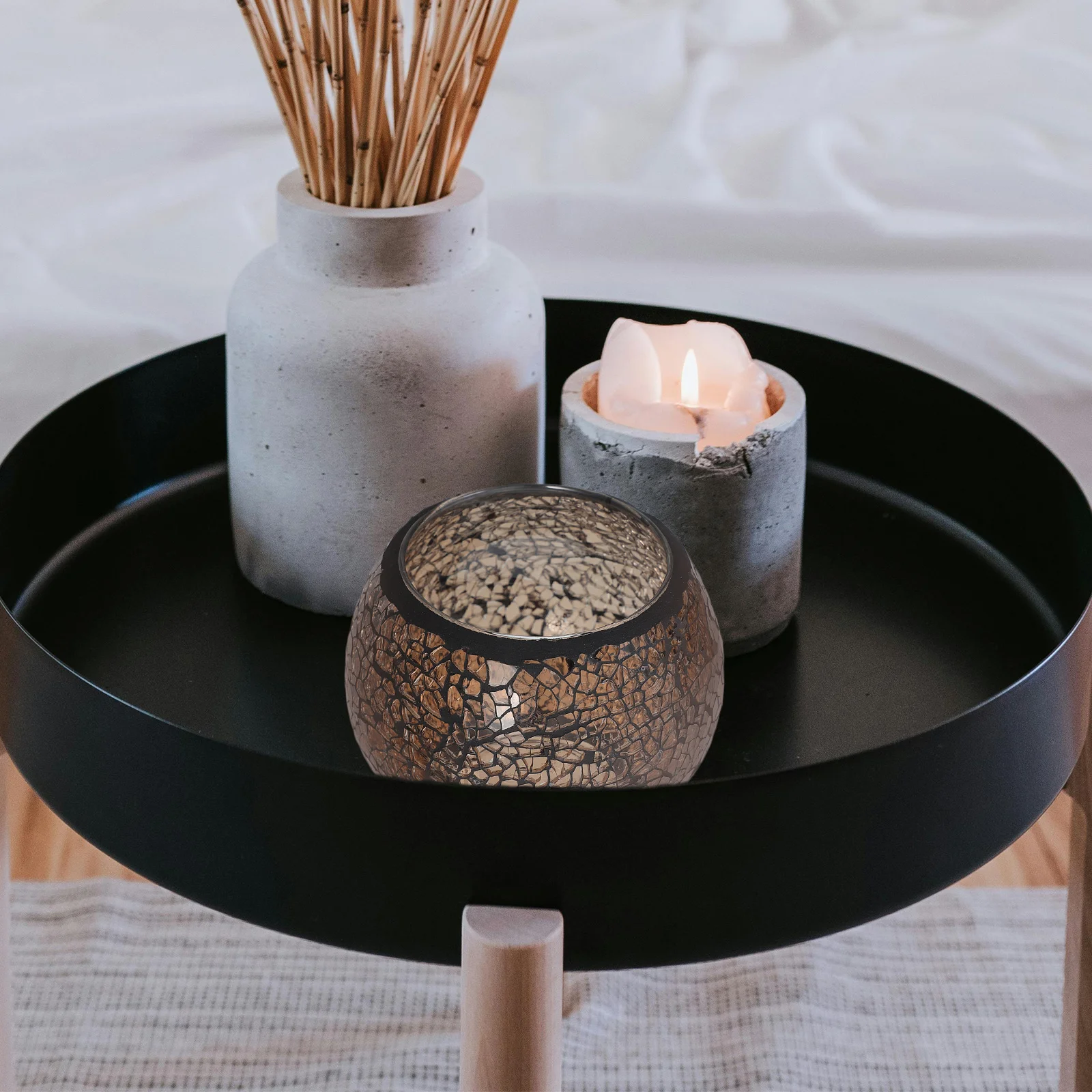 

Crystal Holder Glass Refined Craftsmanship for Decorative Use Strong Durability Elegant Appearance Ideal Gift for Friends