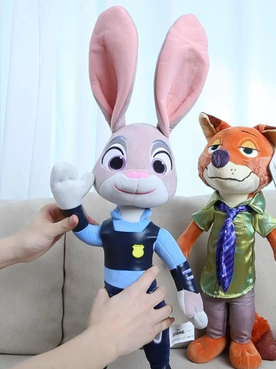 

New 40-60cm Zootopia Character Fox Nick Wild Plush Rabbit Judy Plush Toys Doll Plush Stuffed Children'S Pillow Bedroom Deco Doll