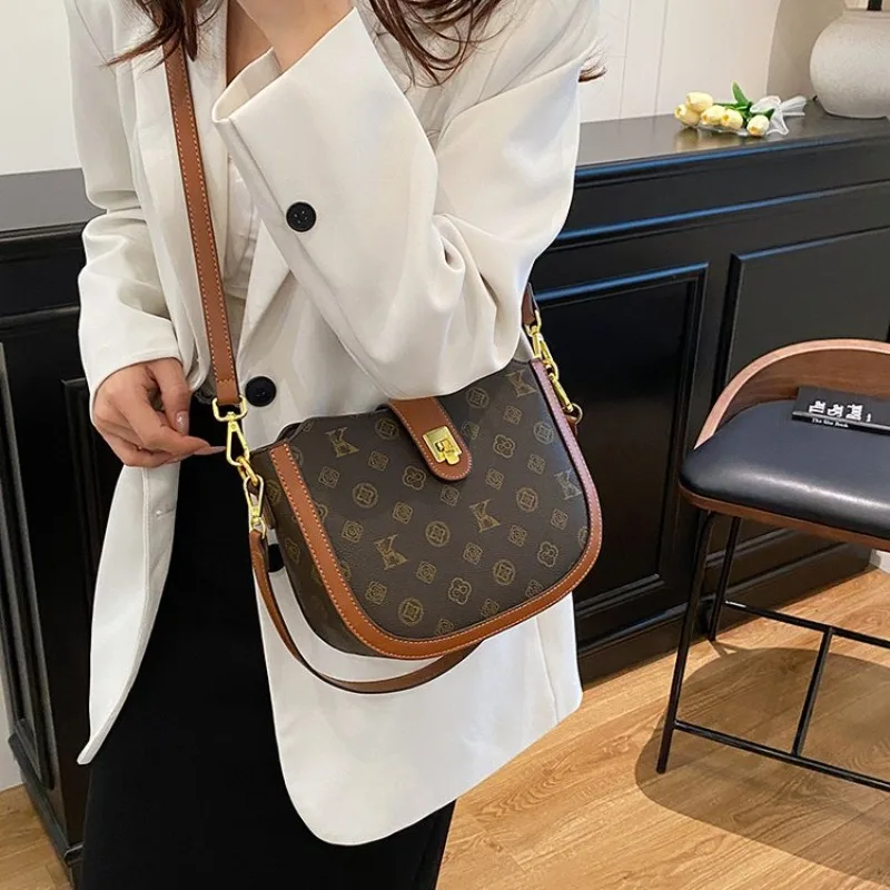 حقيبة يد أنيقة فاخرة للحفاضات حقيبة يد حمل خطوط الأعمال Crossbody رائعة أنيقة متطورة أنيقة عملية 2025 حديثة