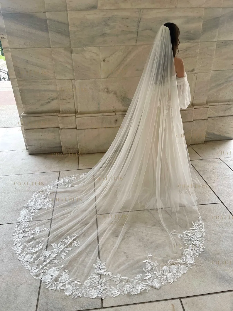 White Ivory Cathedral Wedding Dress Royal Wedding Veil With Flower Lace Bridal Veil Applique