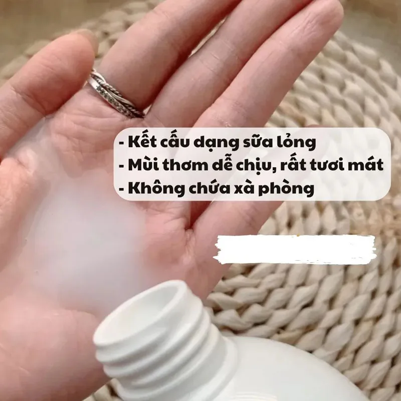 Dung Dch VSinh PhNIntima Ziaja- PhKhoa Nanyac Ra Vùng Kín Gim Nga Mùi, Dung dich ve sinh mau tu gui chon mau nt rieng