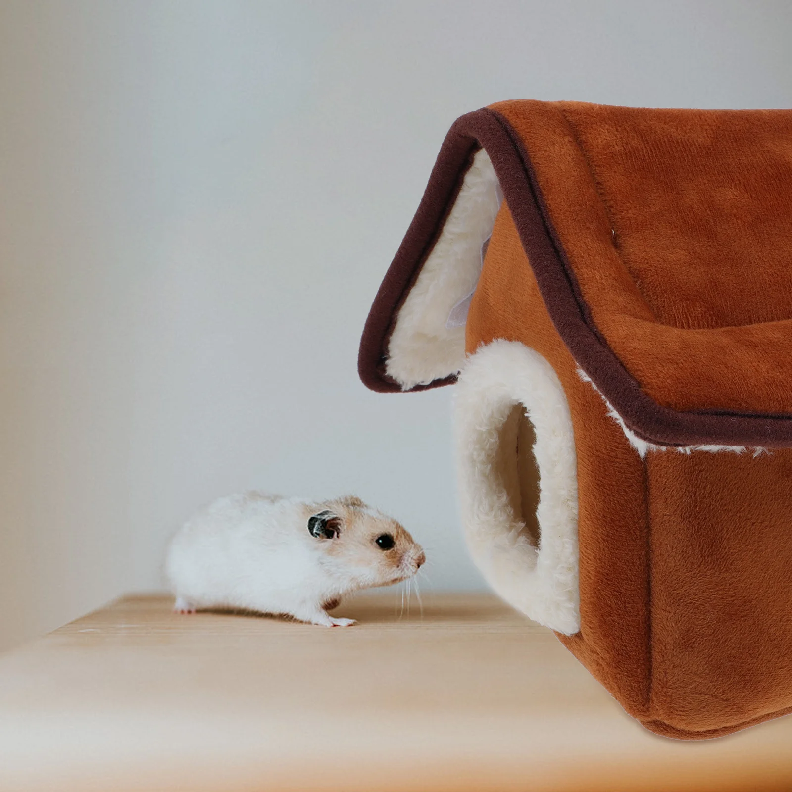 

1pc Cute Pet Cotton Nest For Hamster Squirrel Mice Small Animals Warm Soft Bed Winter Sleeping Hideout Travel Use Pet