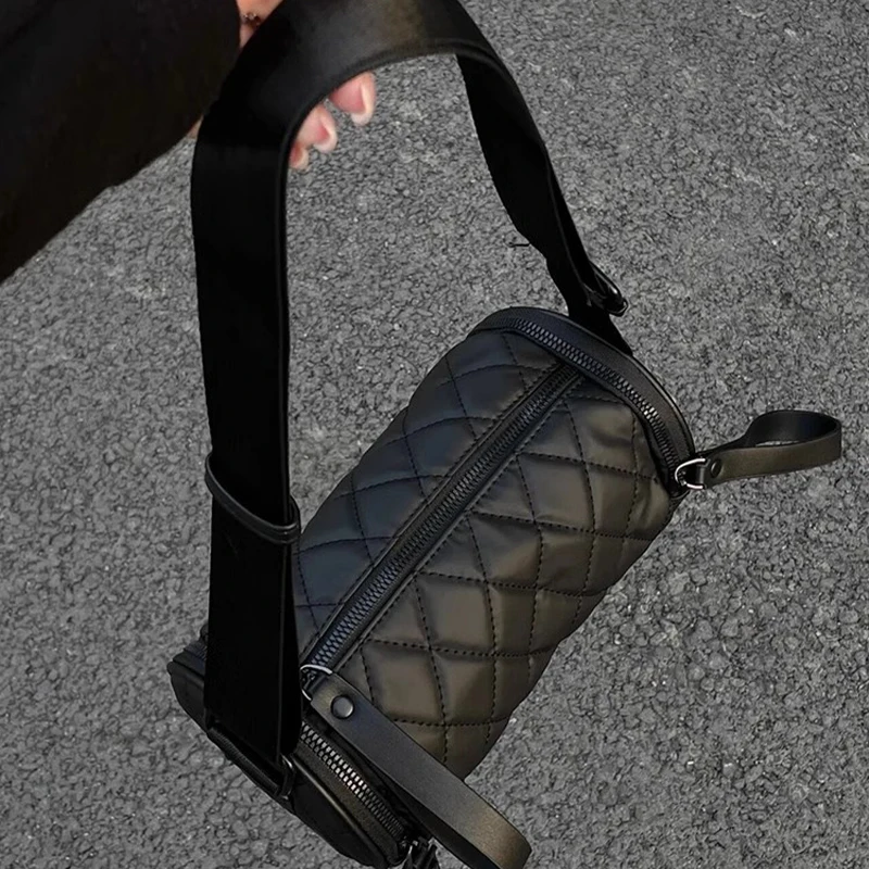 

Women Bag Summer New Korean Popular Casual Versatile Diamond Lattice One Shoulder Bags Fashion Zipper Bucket Crossbody Bag