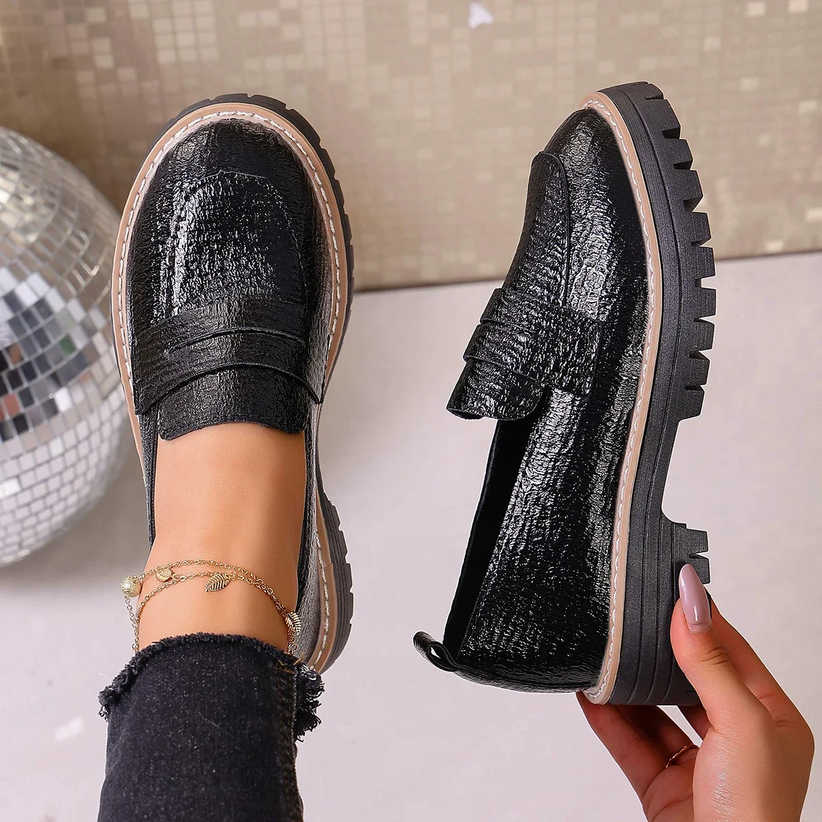 

Mid Heel Pumps Women British Loafers Round Head Non Slip Wear Resistant Shoes for Spring Autumn