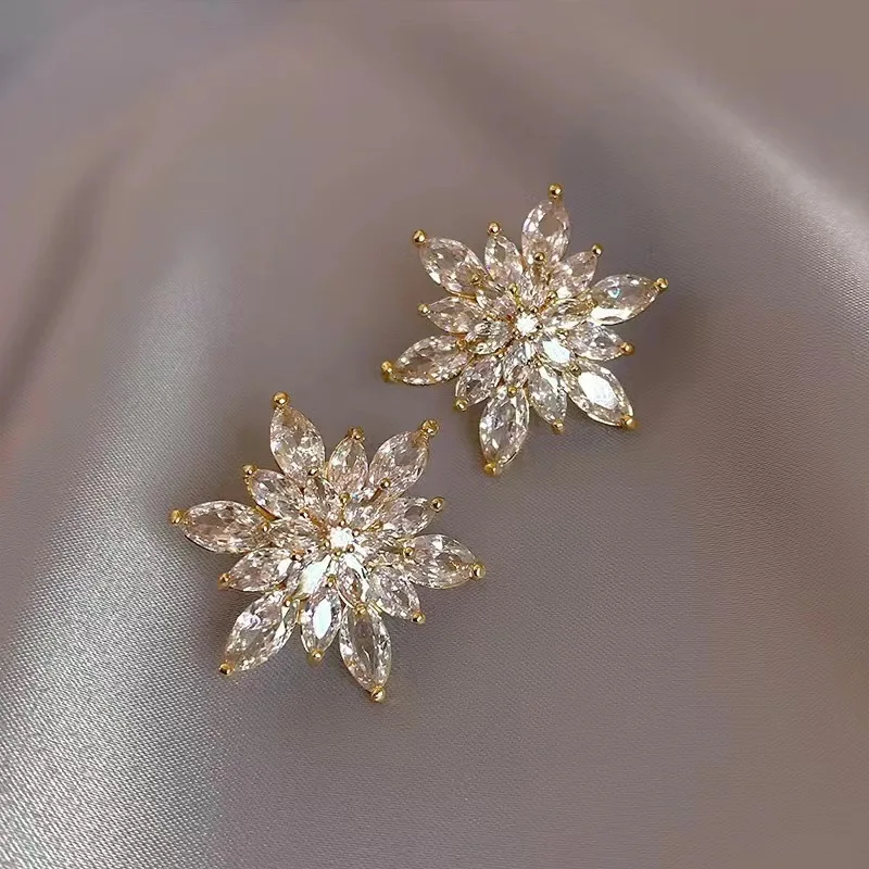 Elegant Long French Earrings Fashion Personality Design Advanced Temperament Sweet Wild Earrings For Women