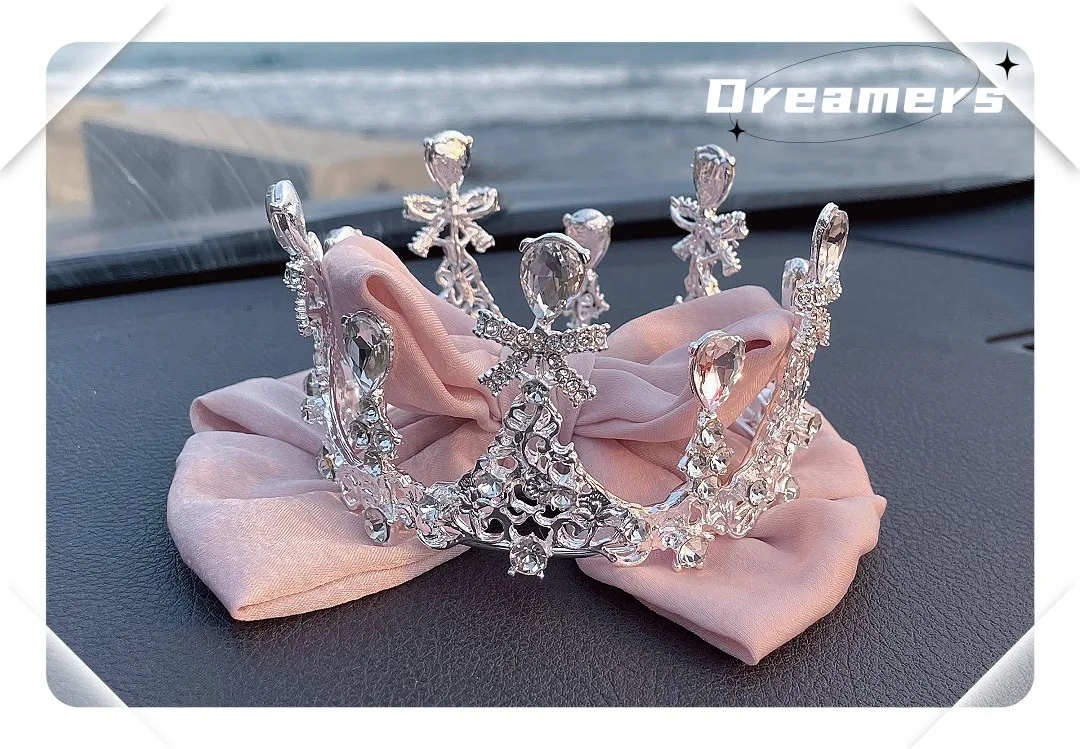 

Pink Bow Girl Heart High-End Fashion Crown Crystal Car Decoration Instrument Panel Ornaments