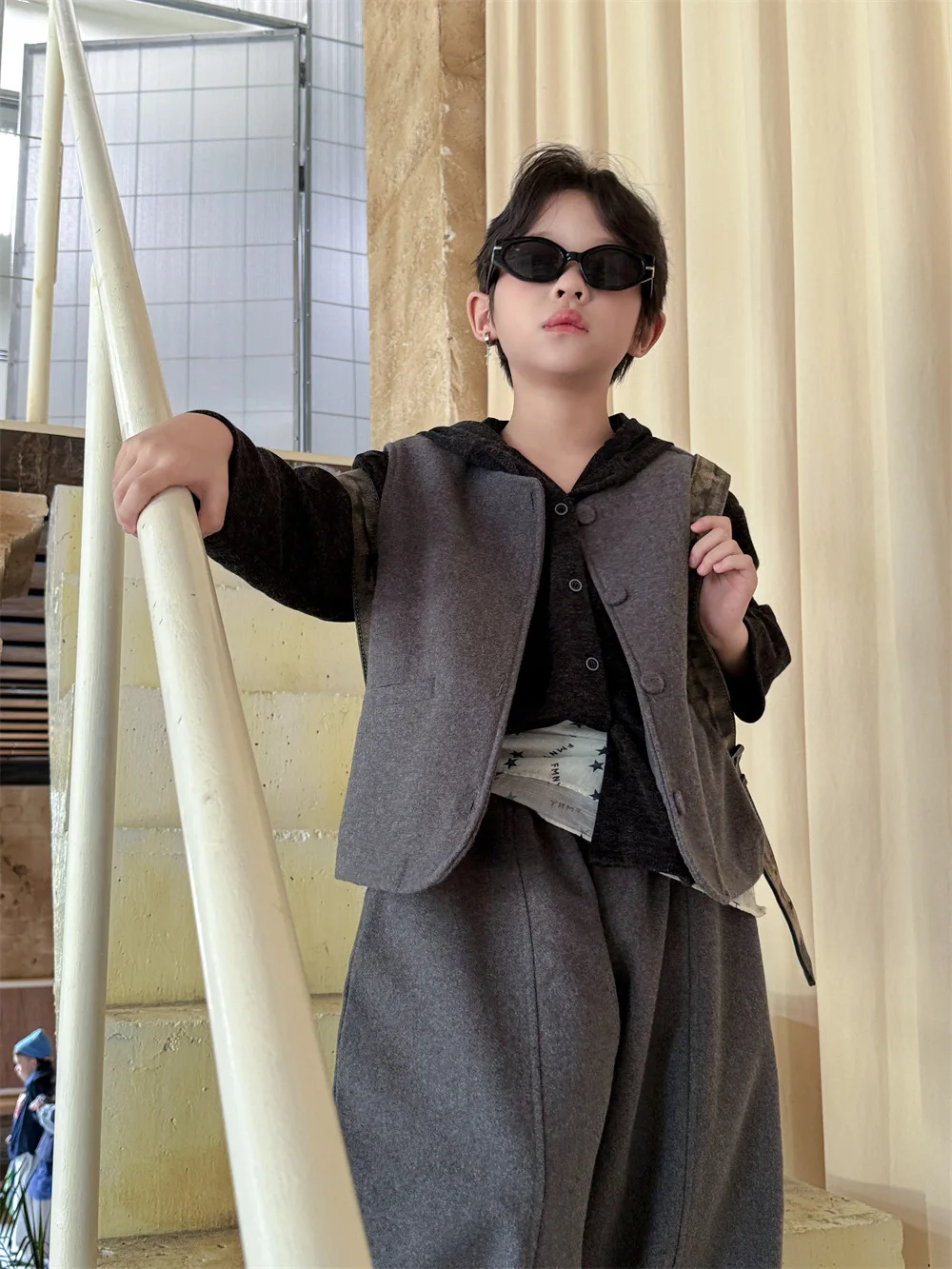 دعوى 2025 الخريف والشتاء ملابس الأطفال الجديدة الكورية نمط الفتيان والفتيات موضة الدافئة سترة صوفية السراويل قطعتين مجموعة