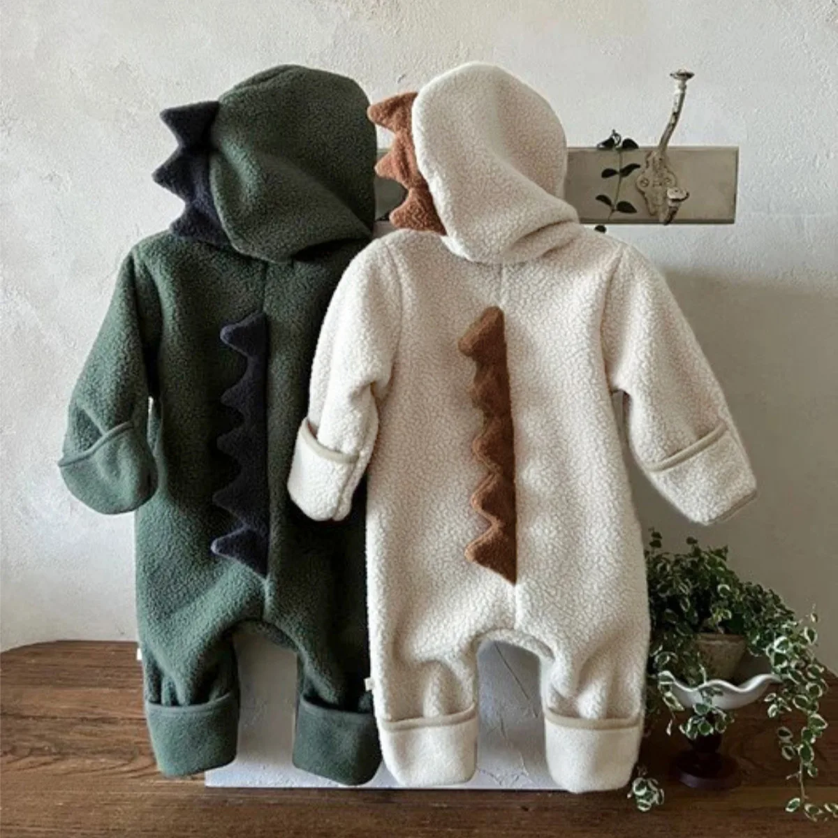 Fall Winter Double Sided Velvet Dinosaur Hooded Jumpsuit for Newborn Baby Cute Animal Romper Thick Toddler Clothing Infant Baby