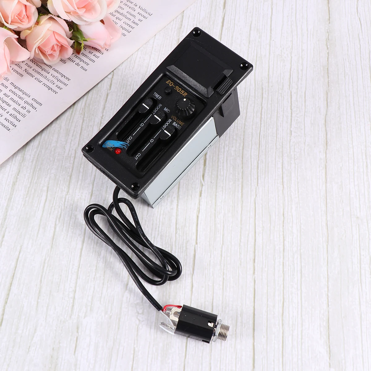 

1PC Guitar Sound Pick-up Equalizer Pickup Guitar Preamp Piezo Pickup Musical Instrument Part (Right Hand)