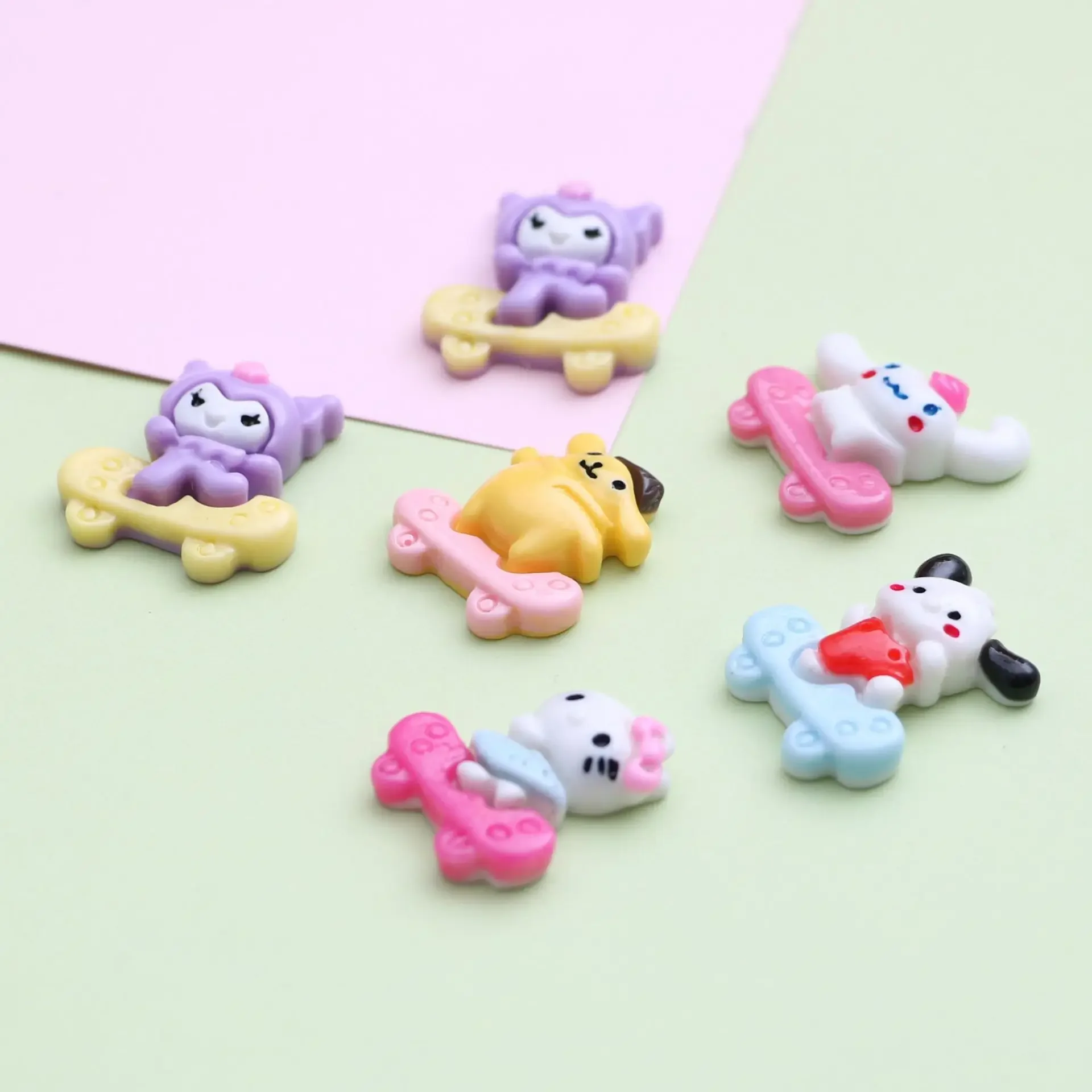 5pcs miniso Resin diy jewelry accessories DIY cream glue mobile phone shell sticker head rope cartoon resin flatback