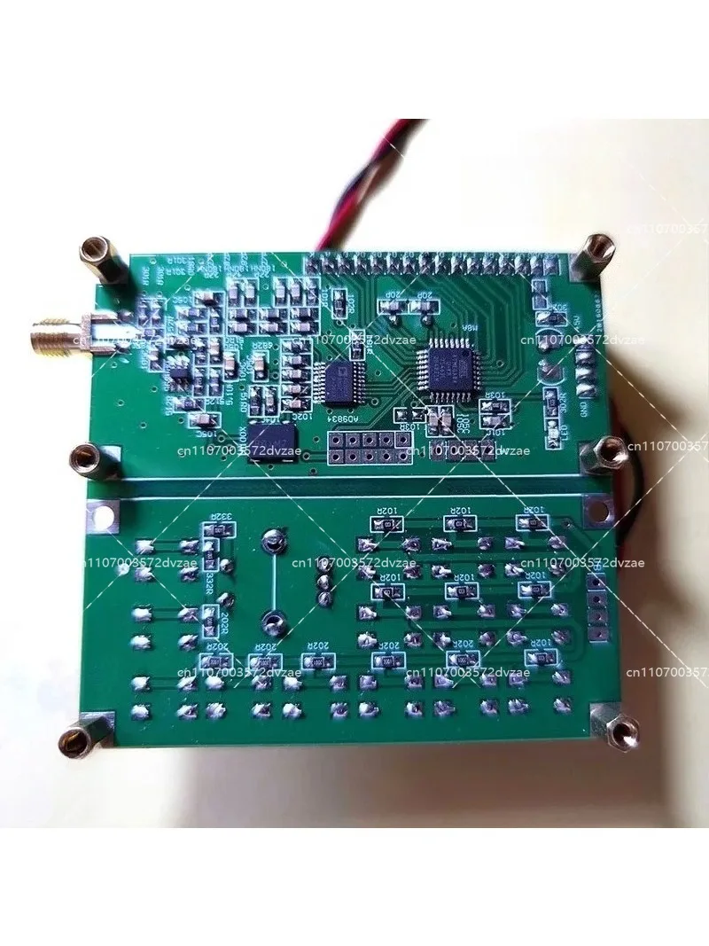 0.05mHz--40mHz simple signal source Sine wave DDS Signal generator for HAM radio Amplifier