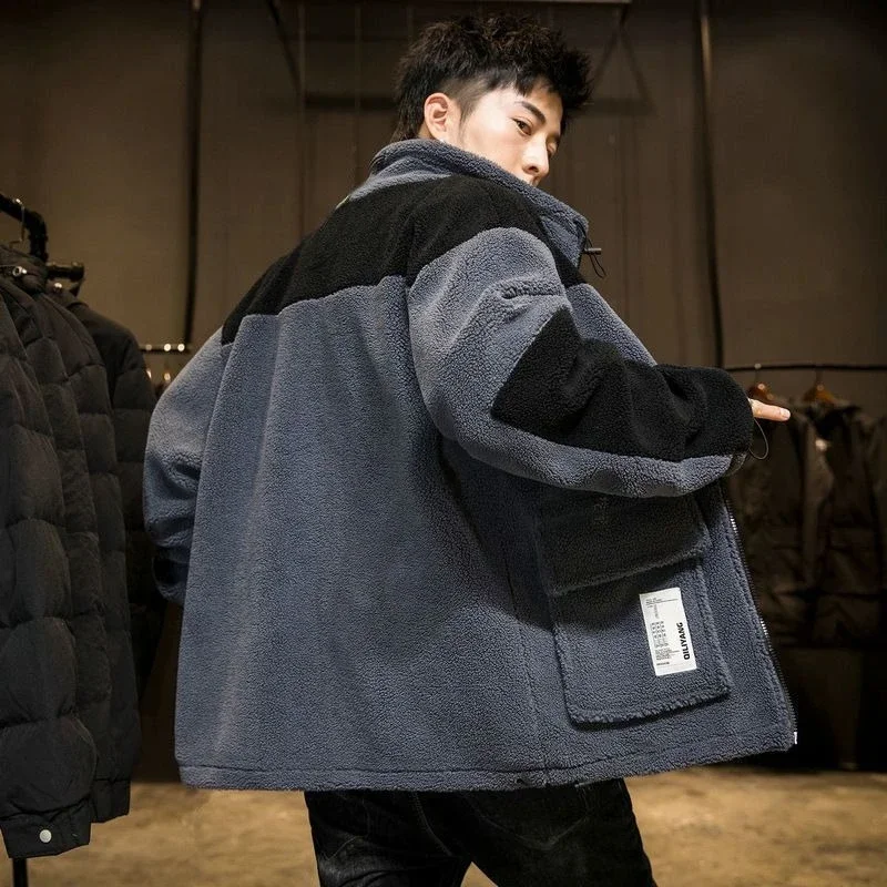 

​ Мужское зимнее толстое пальто 2025 года, теплая куртка из овчины и искусственного меха, свободная посадка для подростков, легкий вес с защитой от ветра ​
