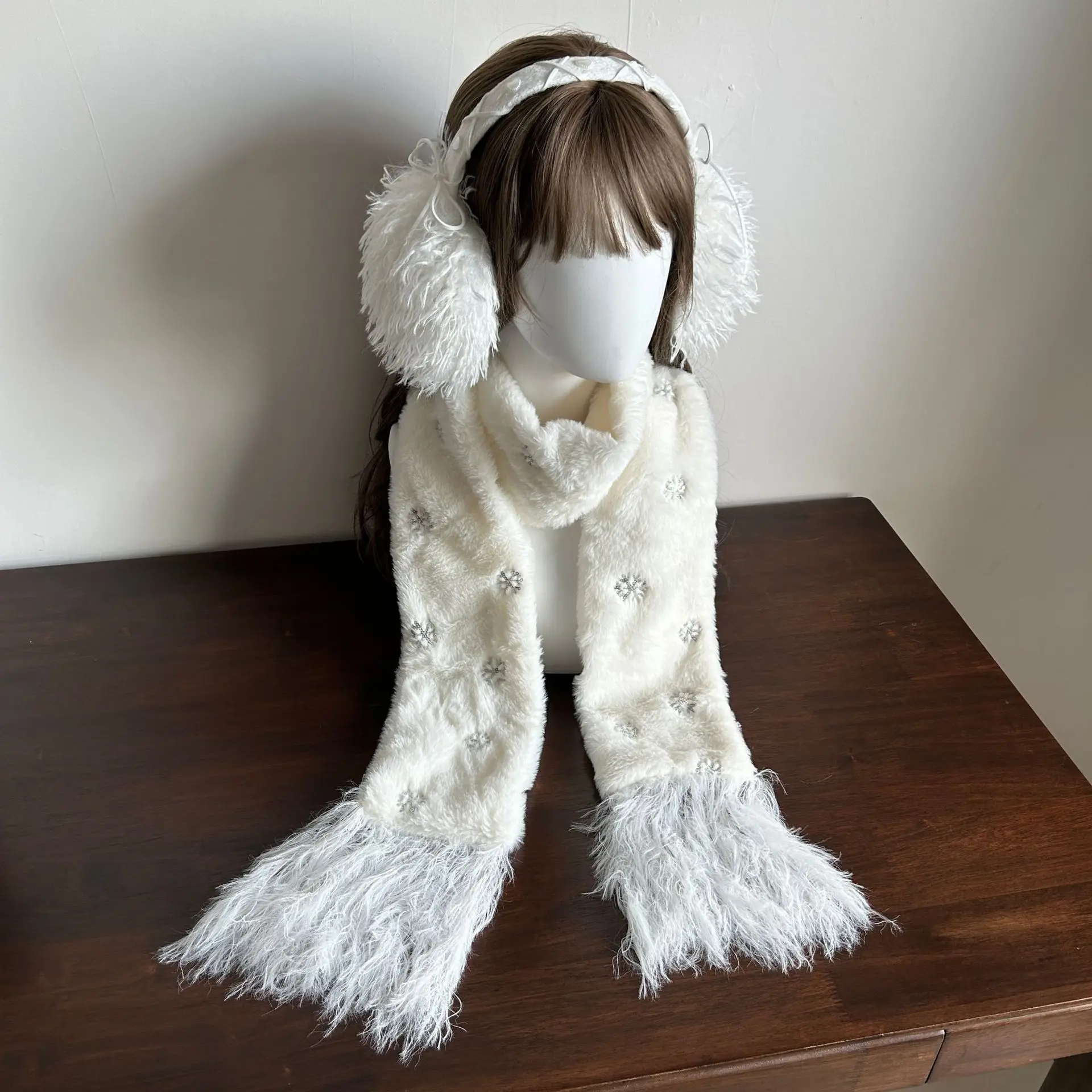 2024 Faux Fur Snowflake Winter Warm Earmuff and Scarf Set Ear Warmer Adults Plush Earmuffs Christmas Gift