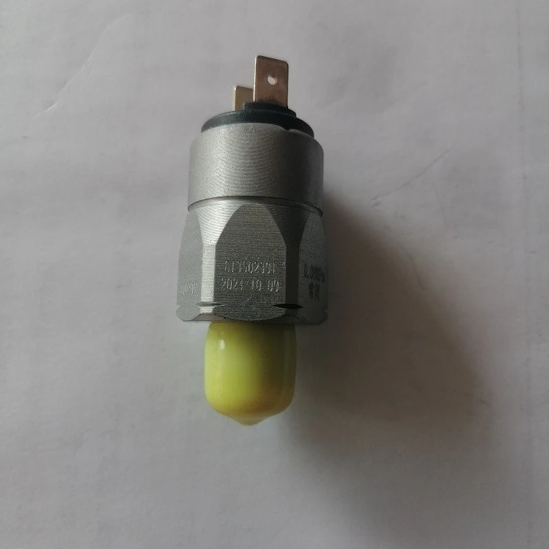 pieces-d'origine-de-machines-de-construction-de-pressostat-de-chariot-elevateur-813502391-de-chargeur-de-zl50gn