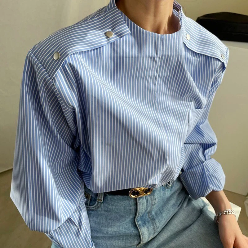 

Chic Spring Women's Striped irt Metal Button Decoration Loose Lantern Sve Stand Collar Patchwork Long Sve Commute Sle