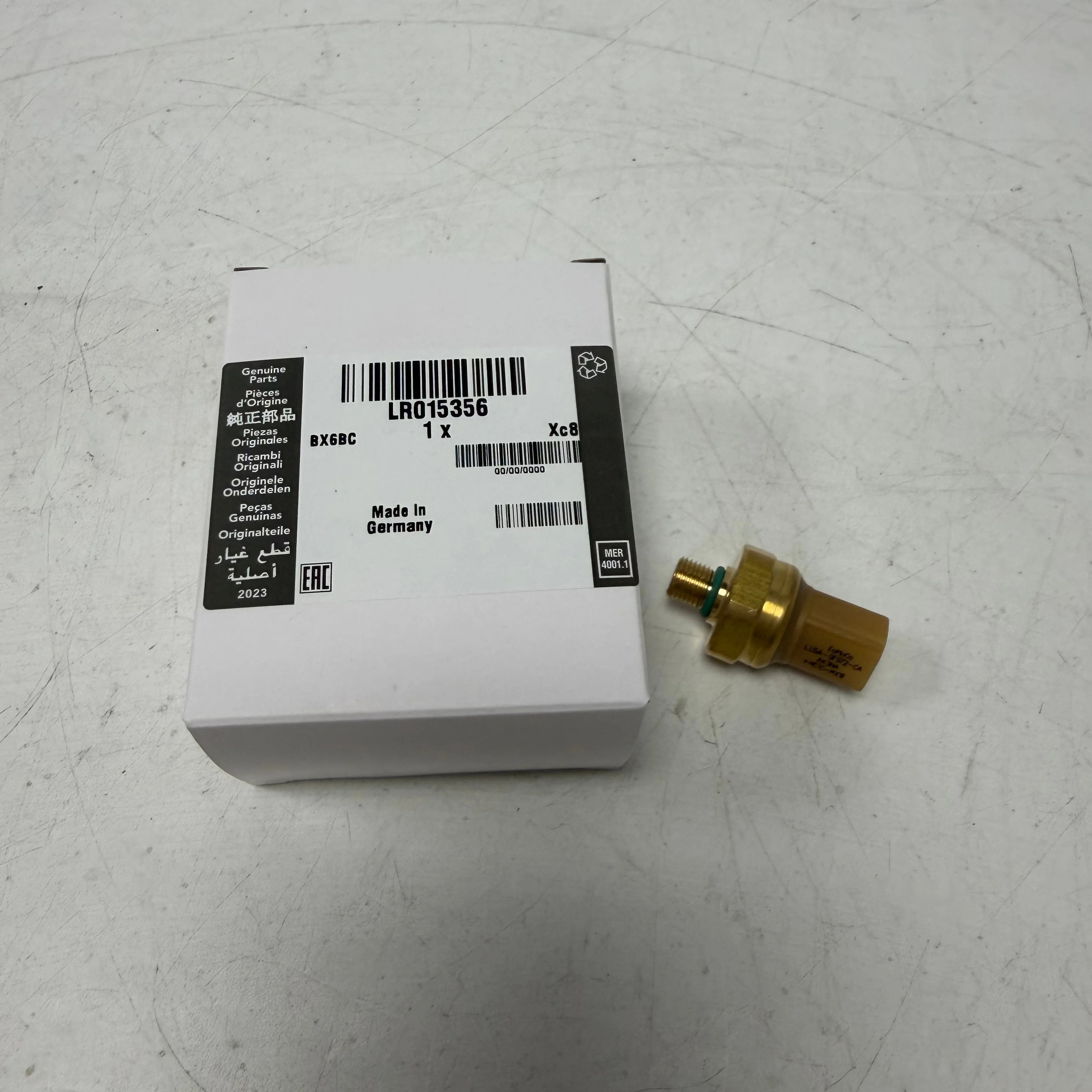 LR015356 8W839F972AA Fuel Rail Pressure Switch Sensor For 2012-2016 Ford Edge Focus 2.0L Ecoboost 4995875 LR013813