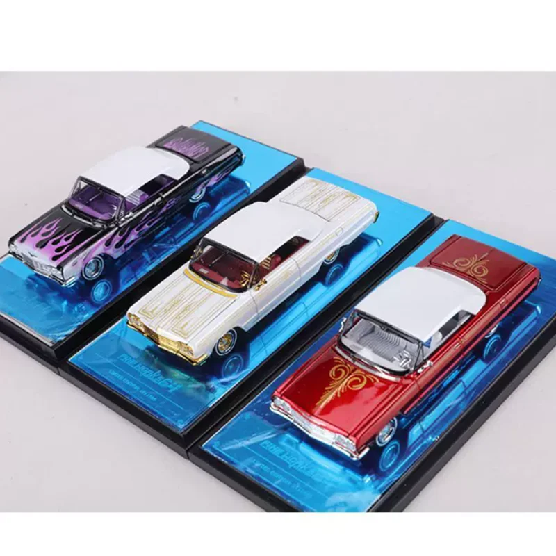 

Fine Works 1:64 Scale IMPALA Vintage car Alloy Simulation Car Model Static Collection Decorated Holiday Gifts Toys Souvenir Gift