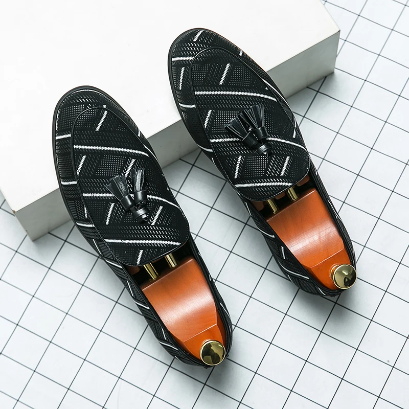 

Men's Loafers Fashion Casual Leather Shoes For Men Slip On Flat Party Social Leather Loafers Office Casual Business Shoes Male