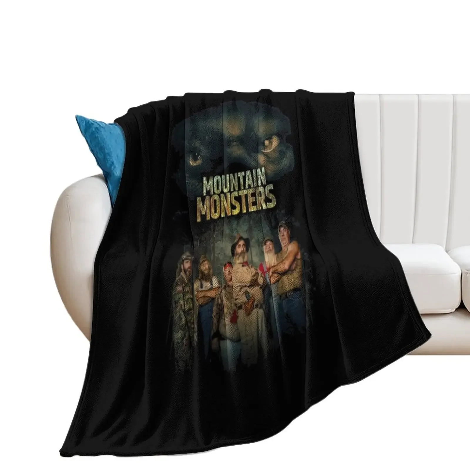 

Hunters and Trappers Essential T-Shirt Throw Blanket Loose Fashion Sofas wednesday Blankets