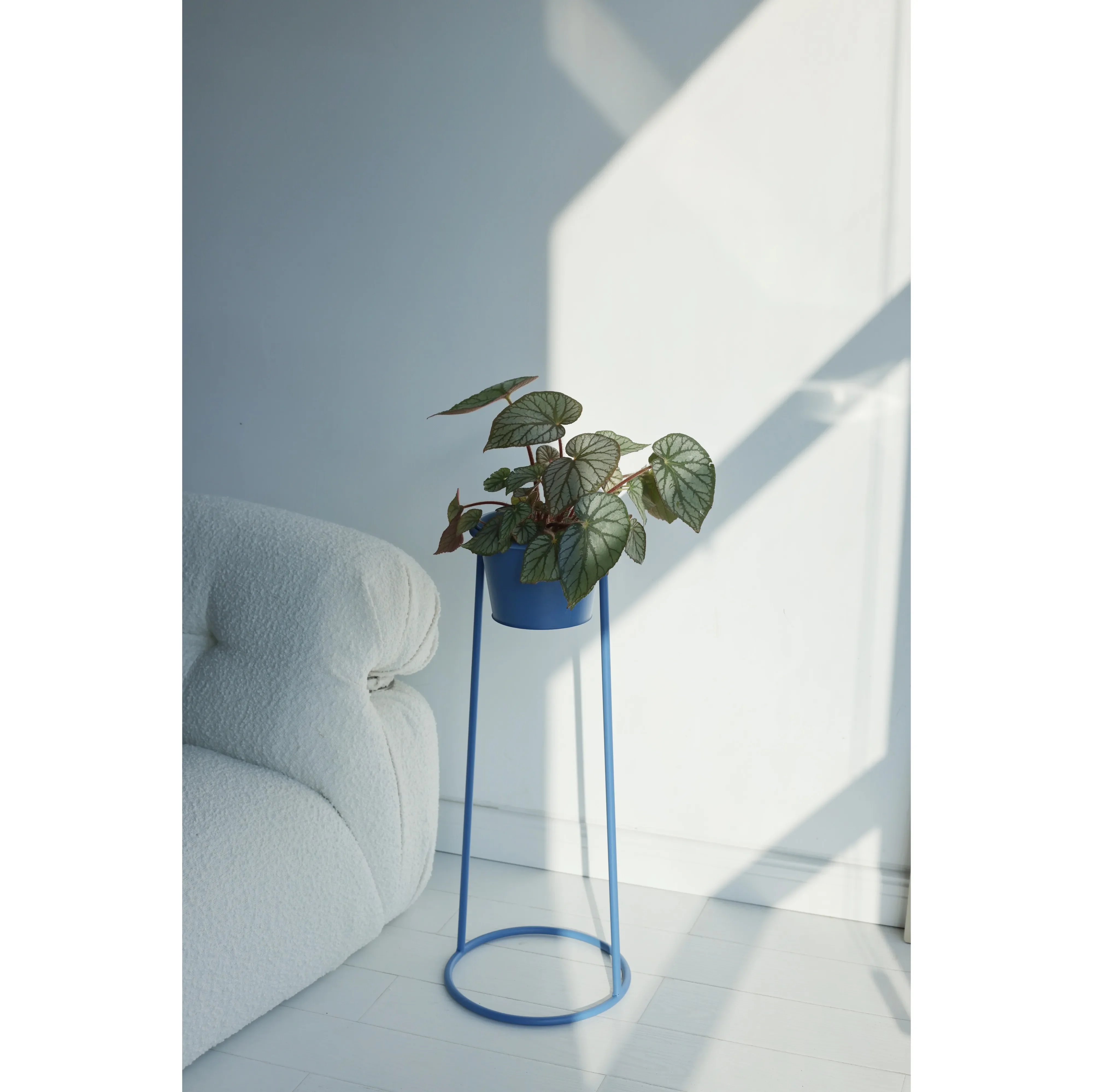 Blue Flower Stand Indoor Minimalist Movable Design Balcony Flowerpot Living Room Furniture Modern Wrought Iron CD Racks Plant