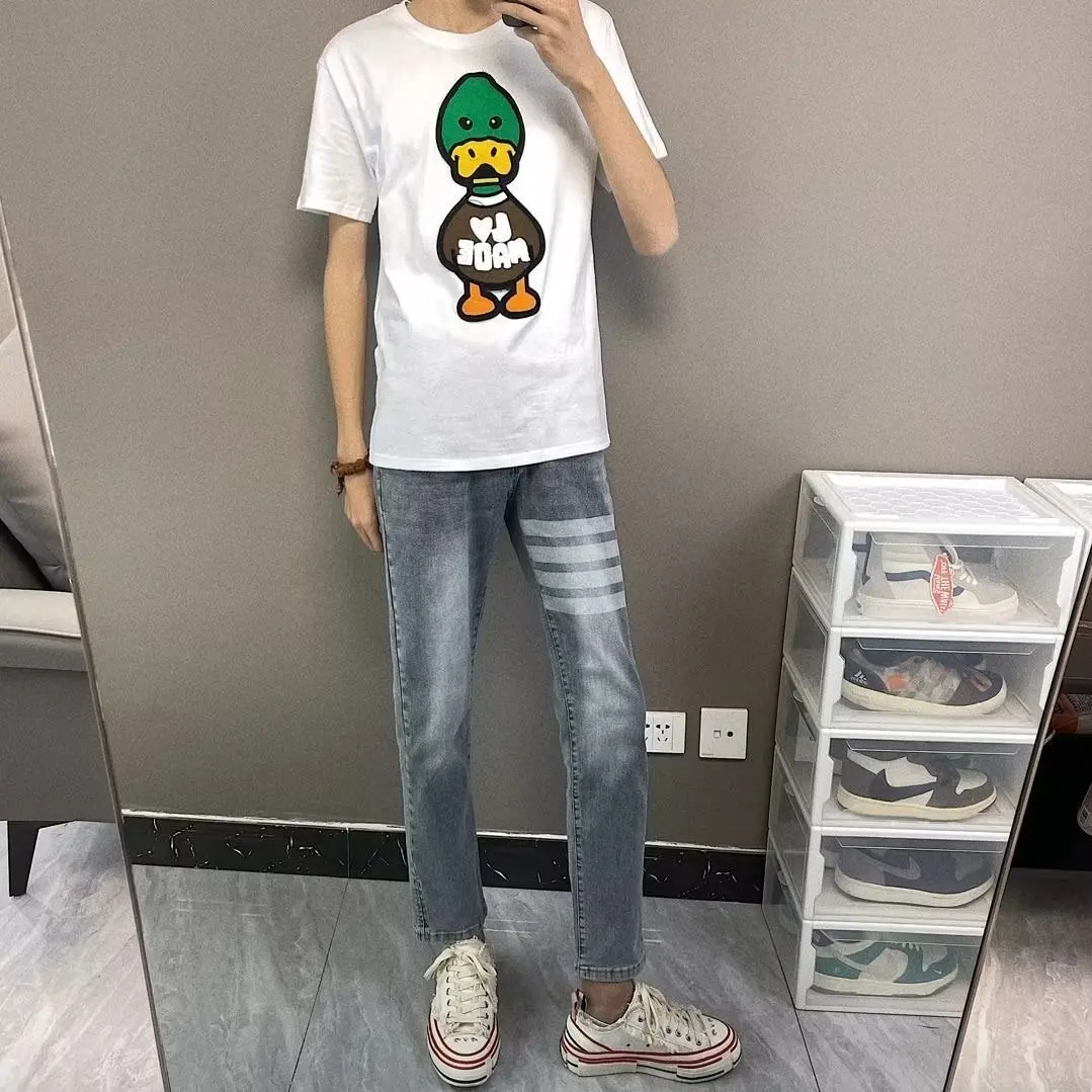 

Новые летние мужские джинсы в четыре полоски, тонкие прямые повседневные универсальные студенческие брюки с девятью точками, средняя талия, застежка-молния