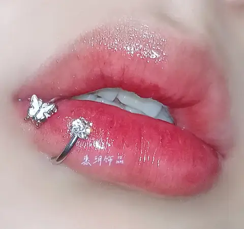 티타늄 스틸 S 모양의 16g 립 링 Labret 피어싱 크리스탈 라인 석 나비 피어싱 헬릭스 귀걸이 바디 쥬얼리