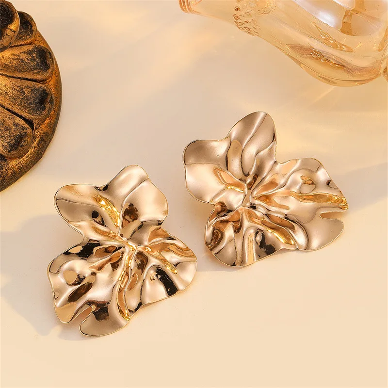 

European and American retro exaggerated metal lava wrinkled texture earrings irregular geometric earrings for women
