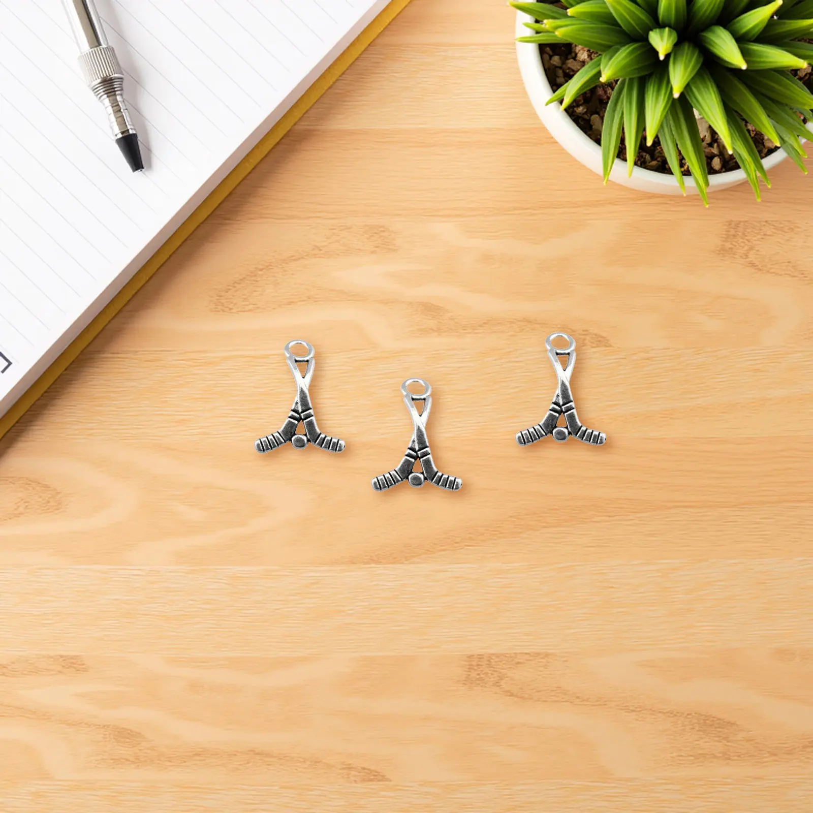 

100Pcs Vintage Alloy Charms Retro Pendant Ornaments Jewelry Making Supplies DIY Craft Kits Necklaces Bracelets Keychains Decor