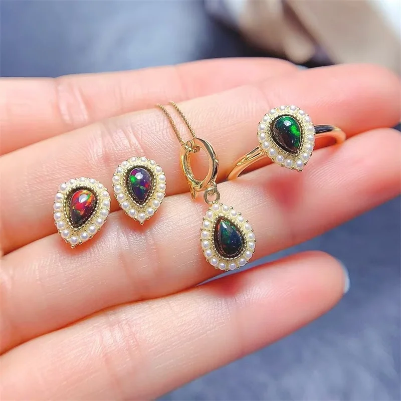 

Fashionable New 925 Silver Inlaid Natural Black Opal Jewelry Set, Simple and Elegant Women's Jewelry