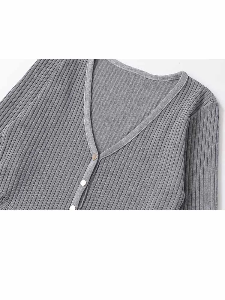 

HH Woman Spring Long Sleeves Single Breasted Layered Decoration V Collar Cardigan Female Versatile Commuting Knitted Cardigan