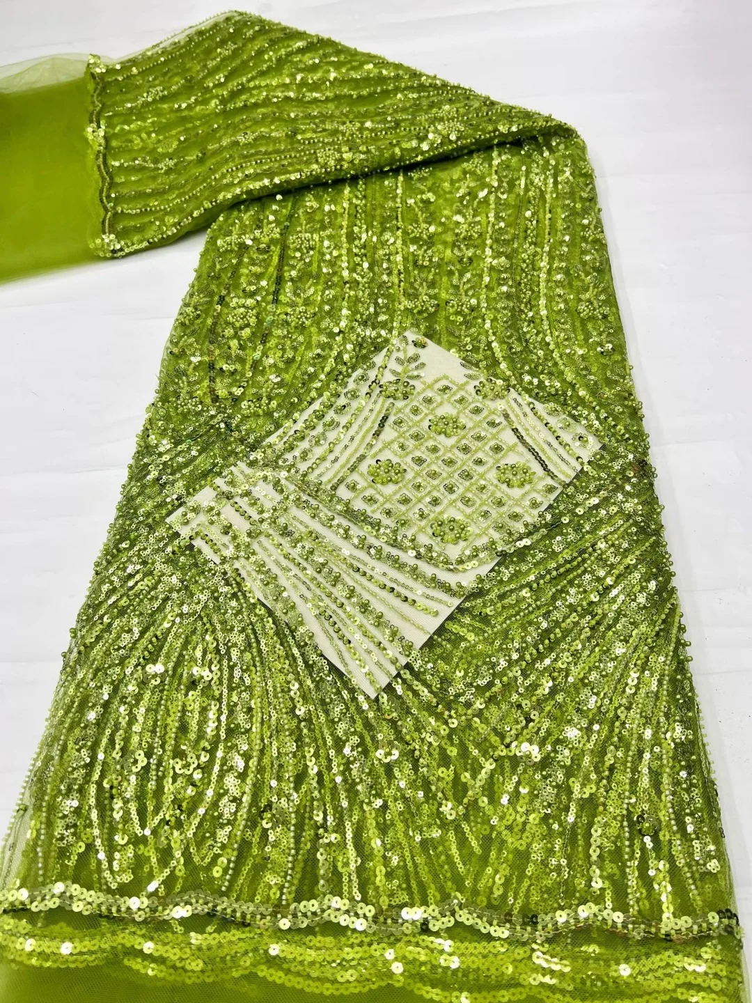 Hochwertiger, edler, einzigart – Embroidery Net Fabric Bewertung und Preis