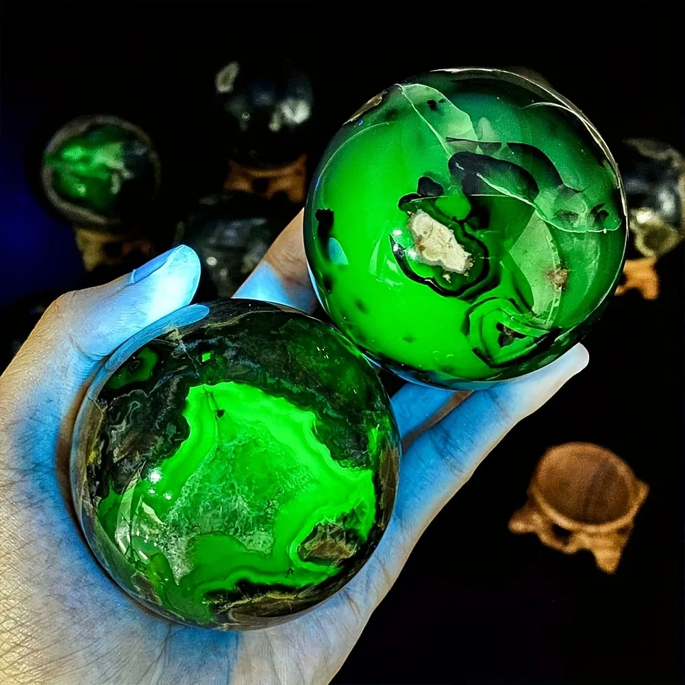 1 bola de ágata volcánica reativa UV: cristal fluorescente verde luminiscente con grupos, decoración del hogar de piedra volcánica