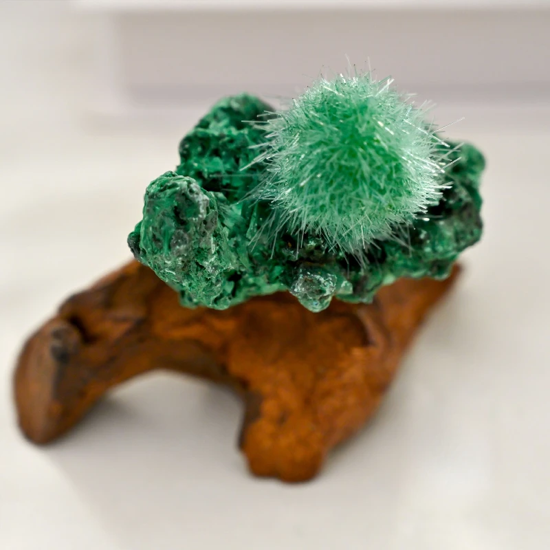 

Malachite Erythrite Mineral Specimen Needle Ironstone Magnesite Multipoint Geometry Rock Mineral Specimen Reiki Healing Crystal