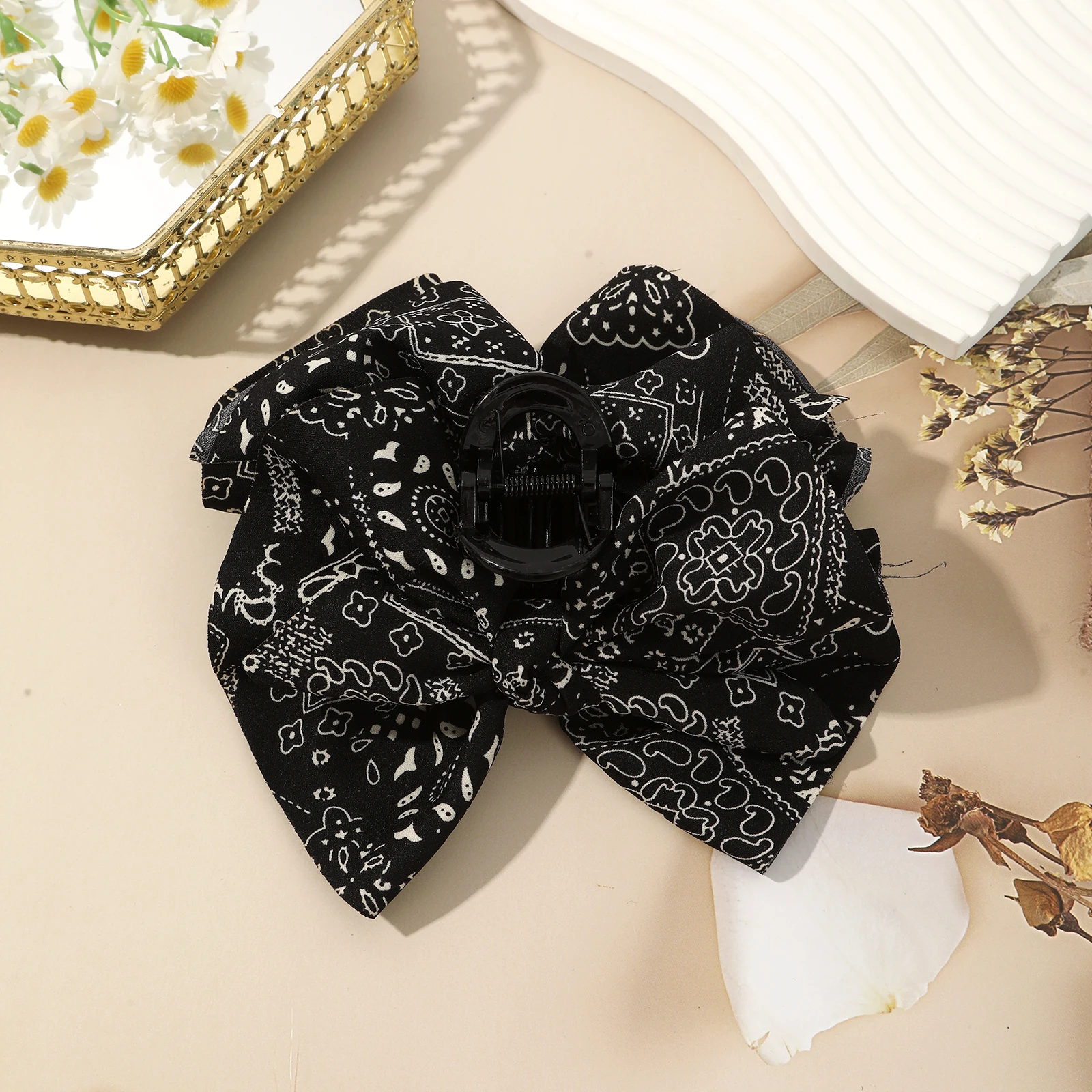 1pc Korean Sweet Bow Shark Clip Hairpin Large Size Hair Claw Crab Elegant Fashion Hair Accessories Girls Ladies Headwear - Detail 1