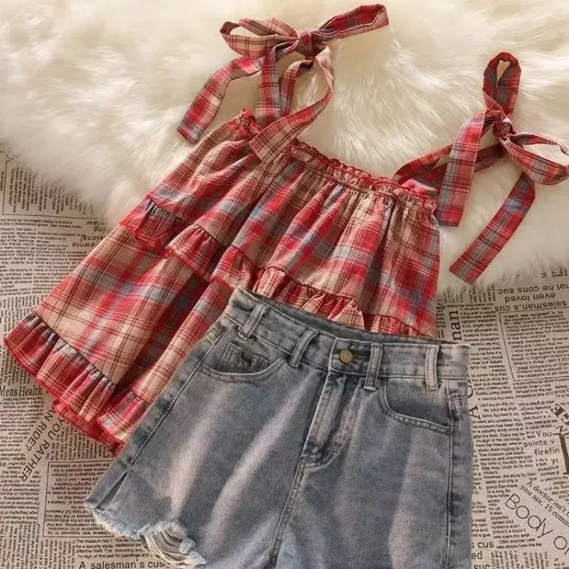 

Girls' Clothing Set Summer New Style Big Kids Trendy Sleeveless Checkered Sling with Perforated Denim Shorts Two Piece Set