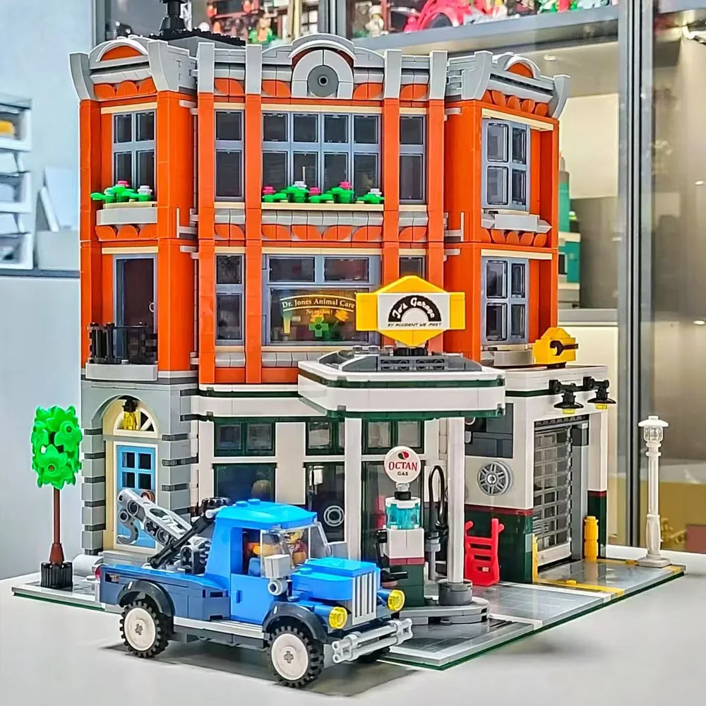 In stock Street View Corner Garage Station Modularize Building Blocks Model Educational Toys Gifts Kids 2569pcs 15042 10264