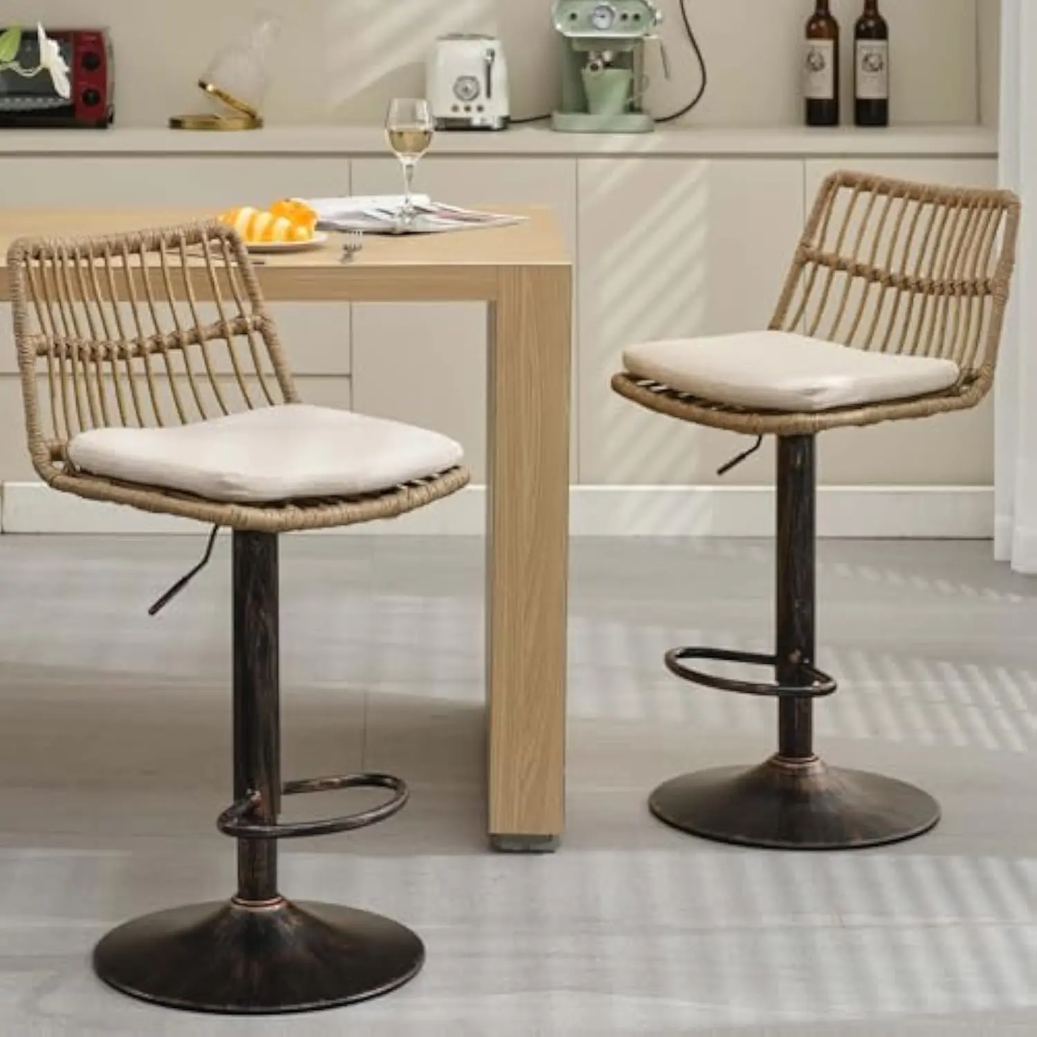 

Swivel Rattan Bar Stools Set of 2 with Back & Adjustable Height, Outdoor Bar Chairs & Counter Height Chairs with Footrest, Kitc