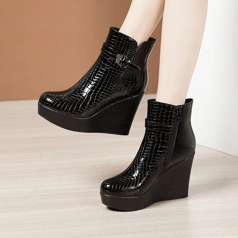 

Plush Women's High Boots for Woman Platform Boots Platform Wedge Shoes Autumn 2025 Women's Fashion Patent Leather Winter Boots