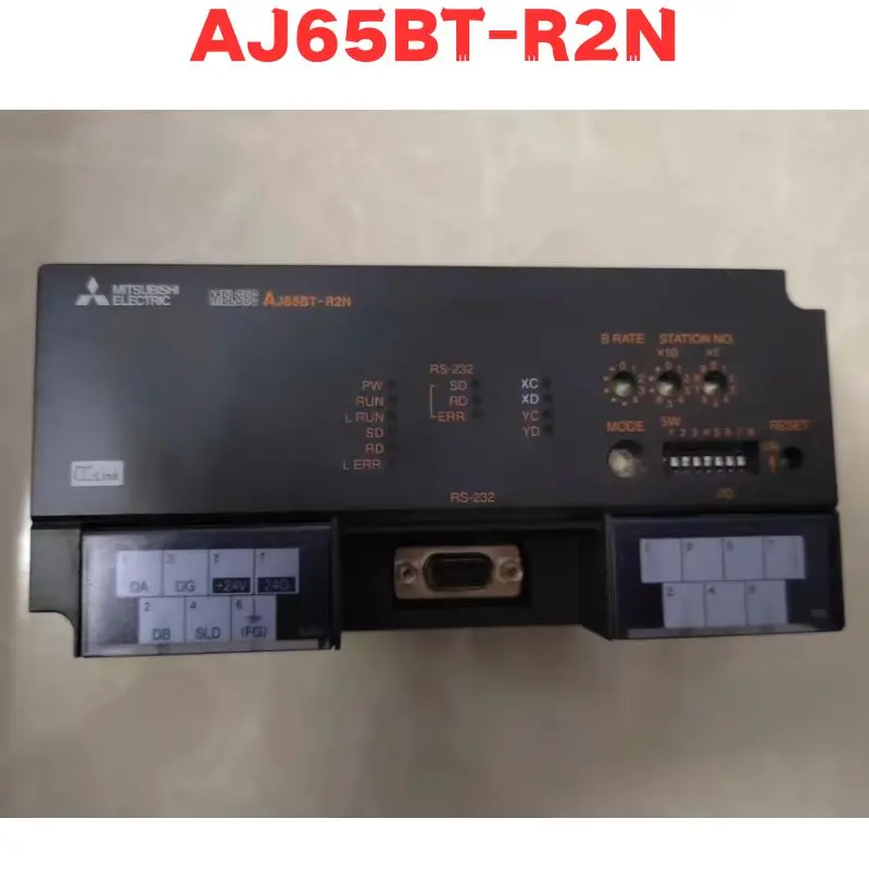 AJ65BT-R2N Бывшая в употреблении деталь AJ65BT R2N, протестированный модуль, ОК