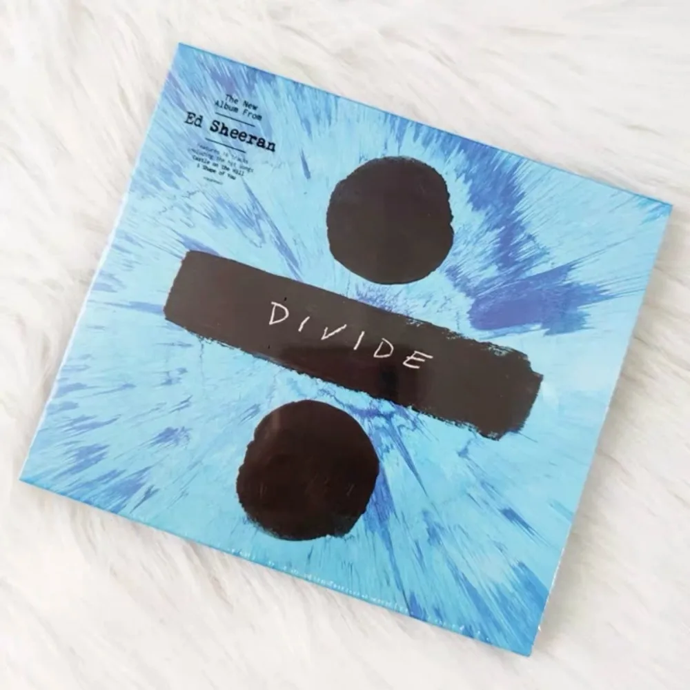 قرص مضغوط إد شيران ‐ (مقسم) Deluxe Edition - الزيارات الشعبية المميزة لمحبي إد شيران وعشاق الموسيقى