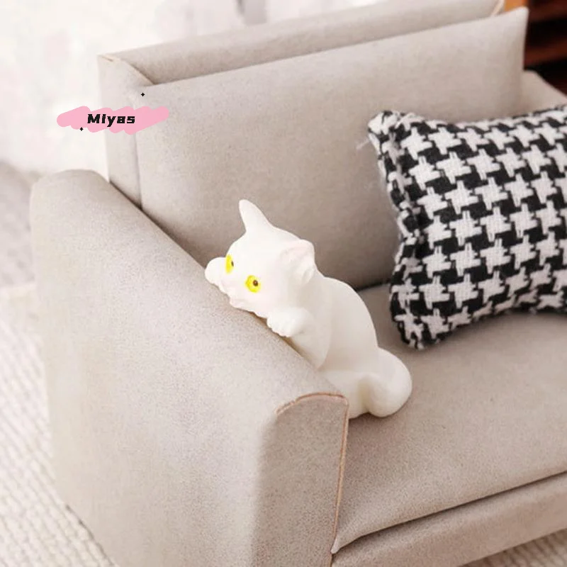 1/12 Scale Miniature Dollhouse Kennel Pet House - Cat And Dog Ornament Furniture Model Decor Toy Set for Dollhouses