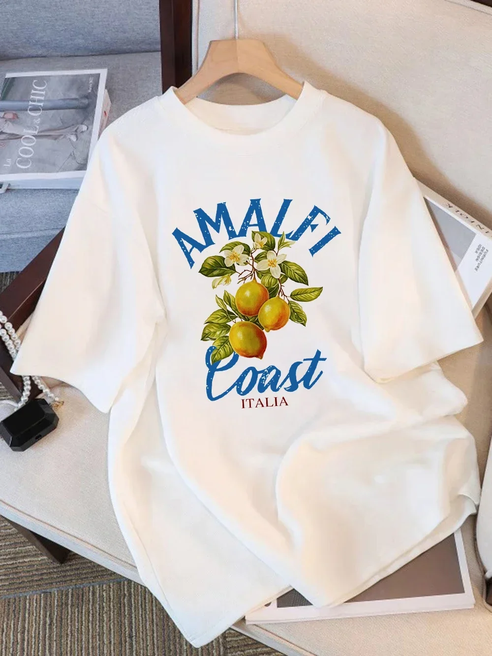 

Летние женские футболки Amalfi Coast, топы с принтом лимона и фруктов, свободные мягкие удобные футболки с круглым вырезом, повседневная женская одежда
