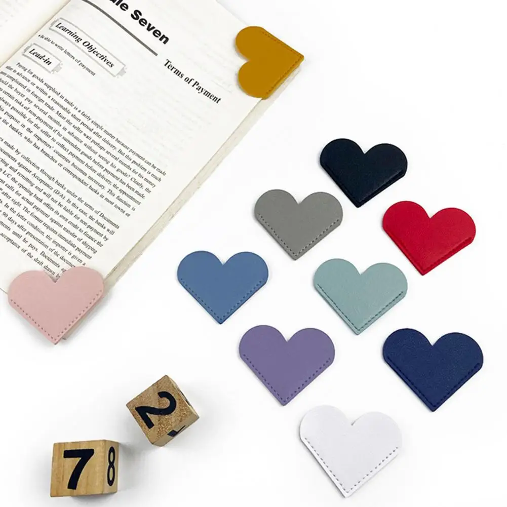 2Pcs Heart Shape Bookmarks Handmade Mini Corner Page Marker Faux Leather Book Label Notepad Label Book Reading Bookmarks